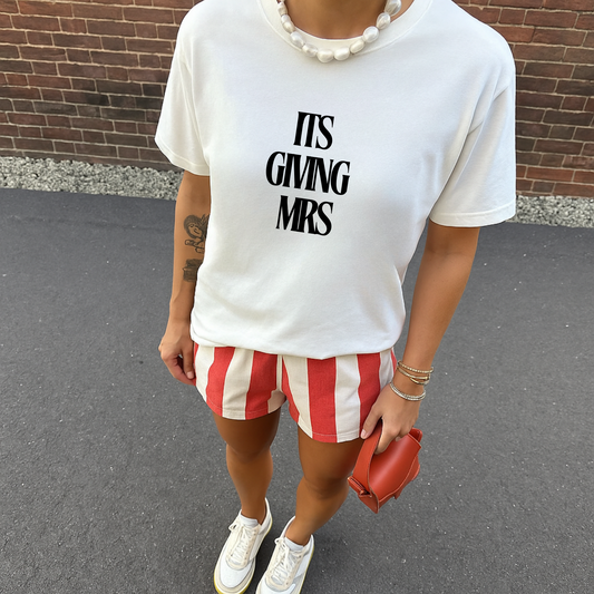 It's Giving Mrs. Tshirt